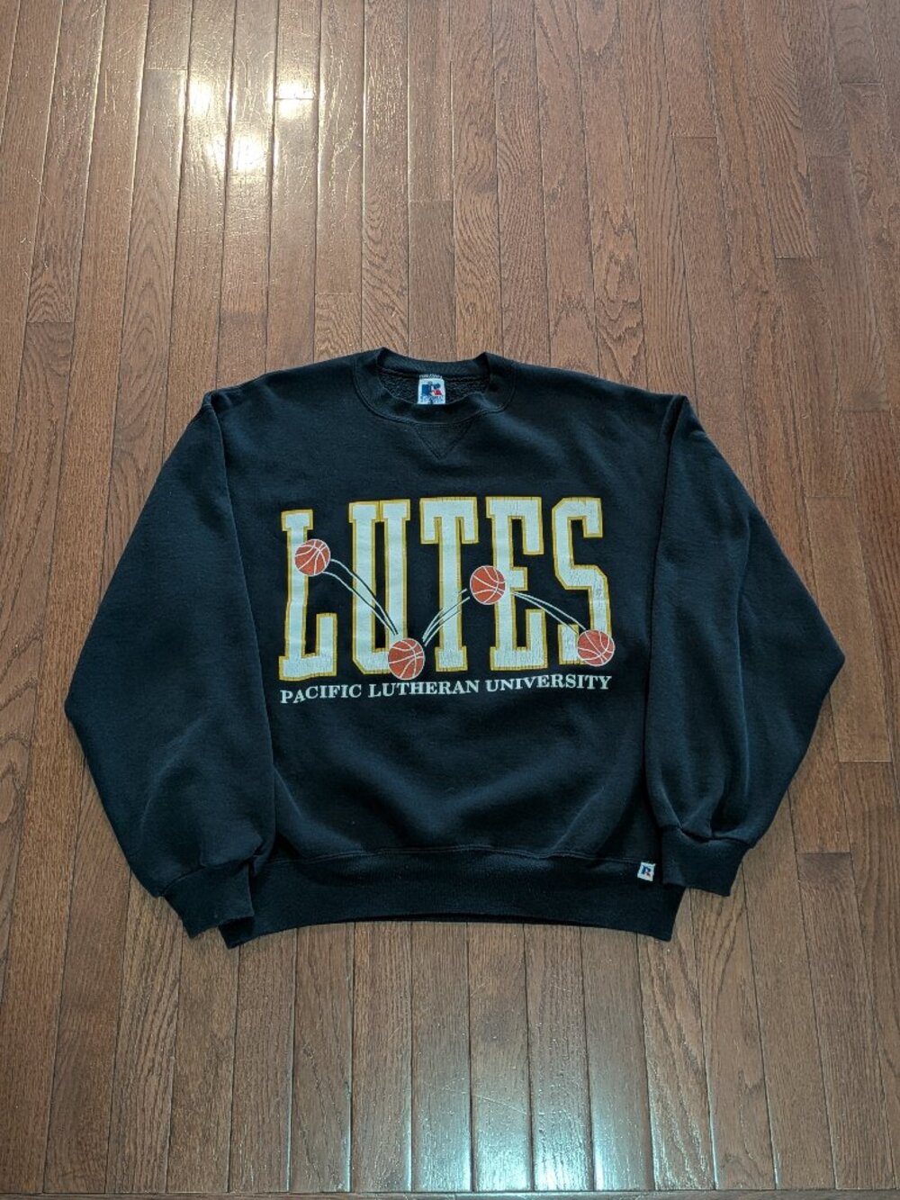 90's Pacific Lutheran University 'LUTES' Russell Crewneck Made in USA - Size XL